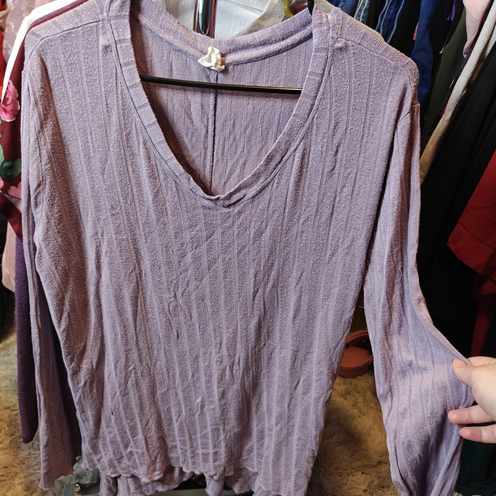 Women's Purple V-Neck Top